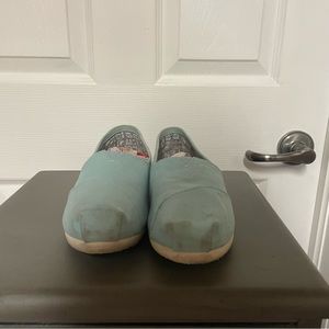Tom’s women shoes